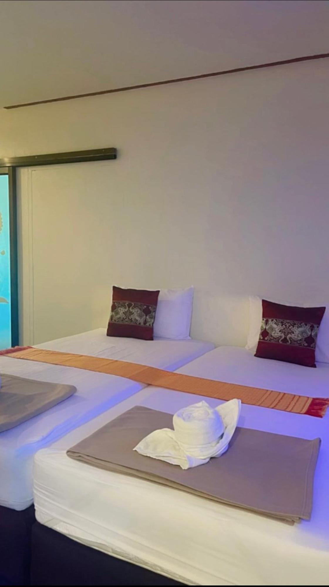 Baan Klong House Hotel Baan Khai Bagian luar foto