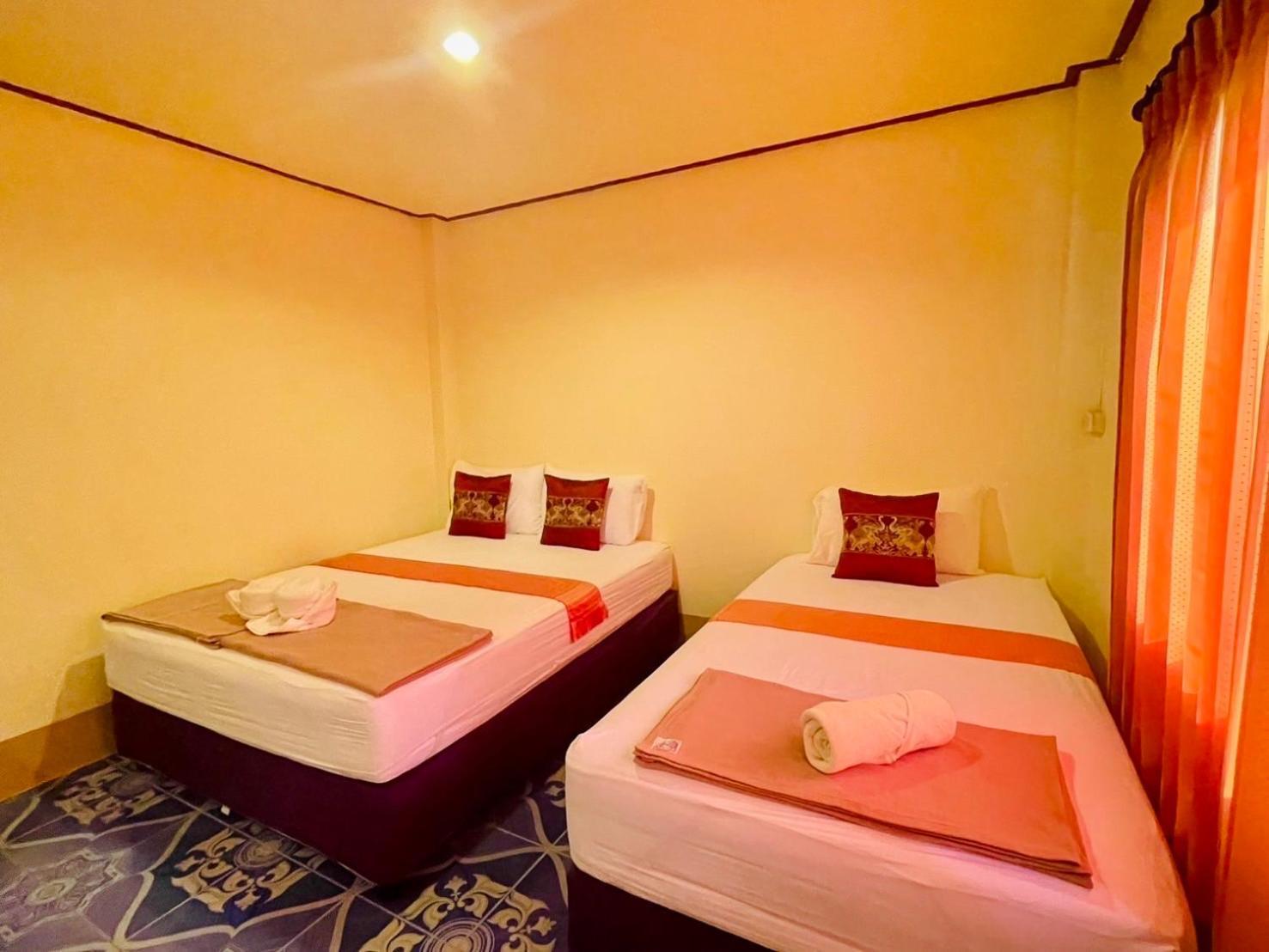 Baan Klong House Hotel Baan Khai Bagian luar foto