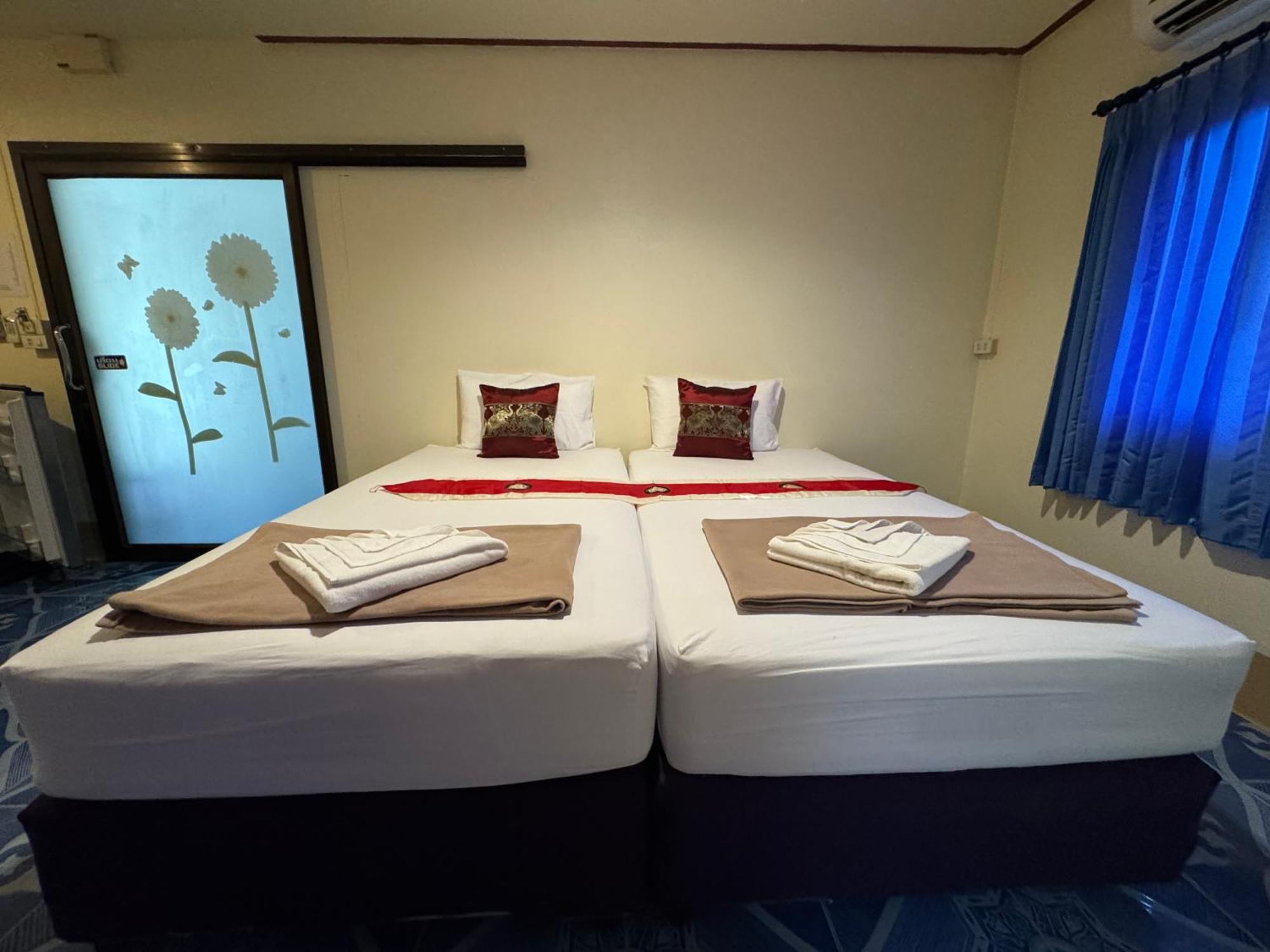 Baan Klong House Hotel Baan Khai Bagian luar foto