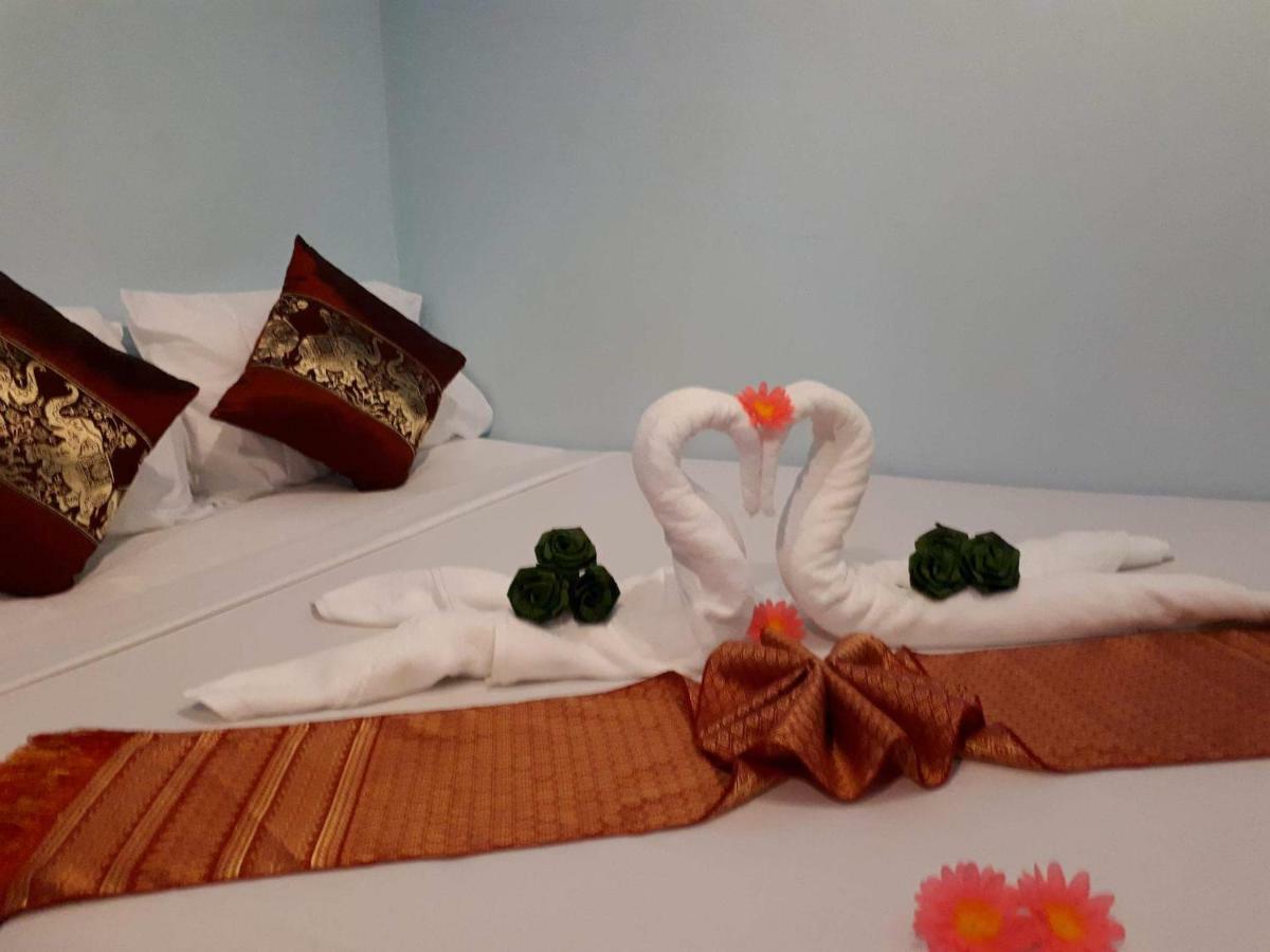 Baan Klong House Hotel Baan Khai Bagian luar foto